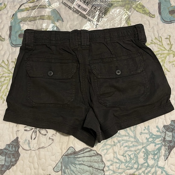 New in bag, American Eagle size 4 linen drawstring shorts - Picture 2 of 4
